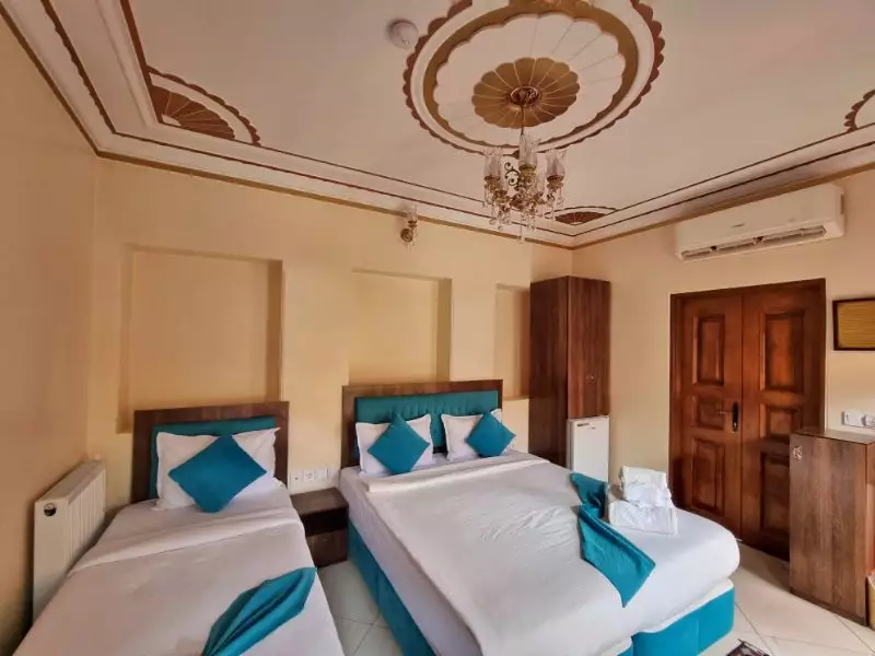 Alibaba https://cdn.alibaba.ir/ostorage/hotel-accommodation-images/68e37eb942794e78685ebb9a_سه تخته 203 (1).webp